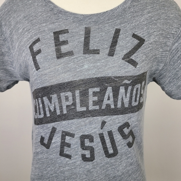 THE Chive Buy Me Brunch Gray Feliz Cumpleaños Jesús T-Shirt Small - Picture 4 of 16